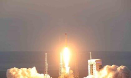 İran, Saman 1 yörünge transfer aracını başarıyla uzaya fırlattı