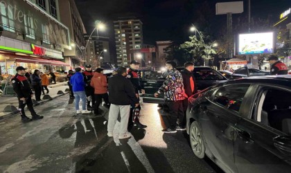 İstanbul Emniyet Müdürü Yıldız, Bağcılarda asayiş uygulamasına katıldı