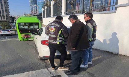 İstanbulda ücret tartışmasında minibüsün kapısını açmayan şoför yakalandı
