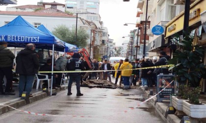 İzmirde 2 kişinin öldüğü elektrik akımı olayında keşif yapılıyor