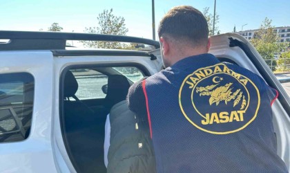 İzmirde Daltonlar çetesi operasyonu: 6 gözaltı