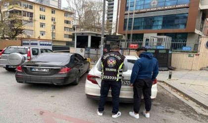 Kadıköyde polisten kaçan otomobil sürücüsüne 76 bin lira ceza uygulandı