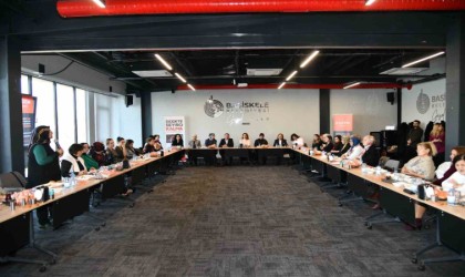 Kadınlar ailenin kurulmasından yaşatılmasına kadar en önemli rolü üstlenmektedir