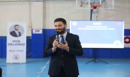 Kağıthanede afet farkındalık eğitimleri devam ediyor