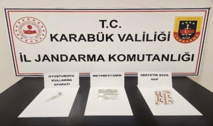 Karabükte 4 kişinin üzerinde uyuşturucu yakalandı