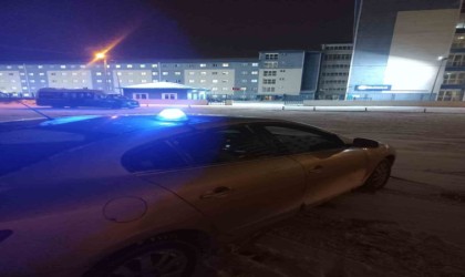 Karsta polis ekiplerinden yurt çevresinde güvenlik uygulaması