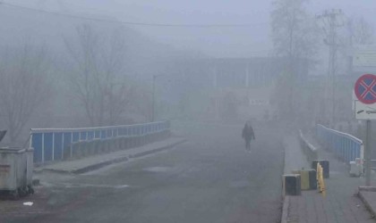Karsta yoğun sis etkili oldu