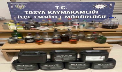 Kastamonuda yılbaşı öncesi kaçak alkol operasyonu: 3 gözaltı