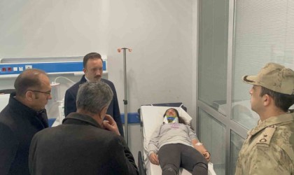 Kaymakam Bayramdan yaralı öğretmenlere ziyaret