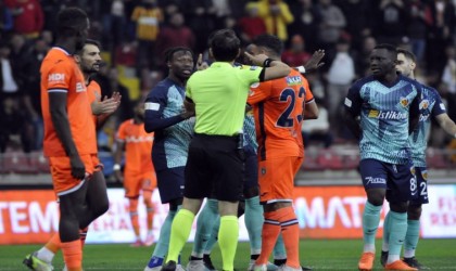 Kayserisporun 16 maçında 12 hakem düdük çaldı