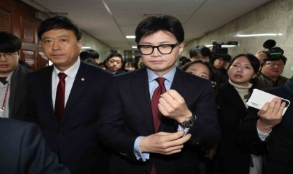 Kendi partisi Güney Kore Devlet Başkanı Yoona desteğini geri çekti