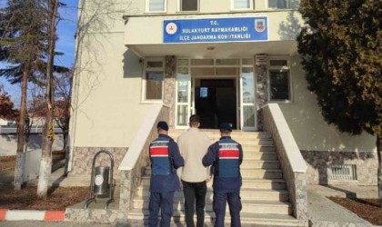 Kırıkkalede yakalanan 2 hükümlü cezaevine teslim edildi