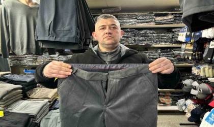 Kış aylarında ısınmak isteyen vatandaşlar çözümü kadife pantolonda buluyor