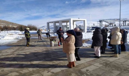 Kız yurdunda yangın tatbikatı