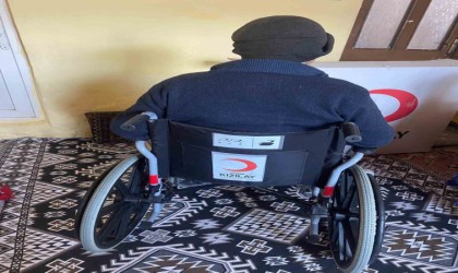 Kızılay ekibi engelliler haftasında engellileri unutmadı