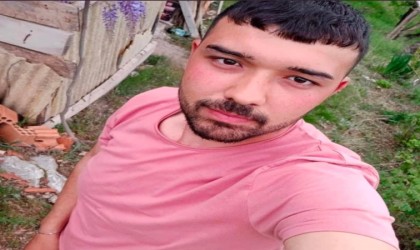 Kontrolden çıkan otomobil ağaca çarptıktan sonra şarampole devrildi; 1 ölü 3 yaralı