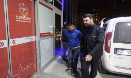 Konyada 23 yıl hapis cezasıyla aranan zanlı yabancı uyruklu ailenin yanında yakalandı