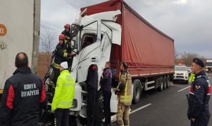 Konyada tırlar çarpıştı: 1 yaralı