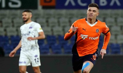 Krzysztof Piatek, bu sezon Süper Ligde 12. golünü attı