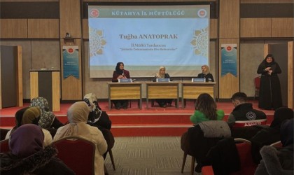 Kütahyada Ailenin korunması ve kadına yönelik şiddetin önlenmesi konulu paneli