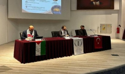 Kütahyada Gazze soykırımının ayak izleri konulu panel