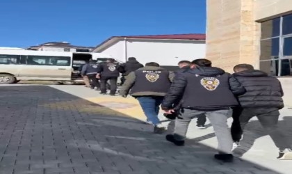 Kütahyada yasa dışı bahis operasyonunda gözaltına alınan 5 şüpheli adli kontrol şartıyla serbest