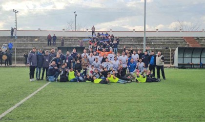 Kuyucaksporda 3 puan özel seyircilere armağan edildi