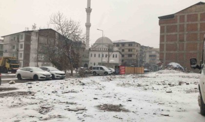 Malatyada kar yağışı etkili oluyor