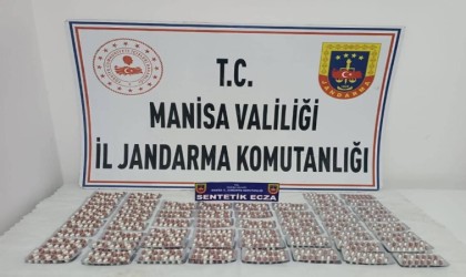 Manisada jandarma ekipleri uyuşturucuya geçit vermiyor