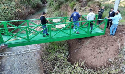 Marmaris Belediyesi, okul yolunu güvenli hale getirdi