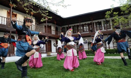 Merkezefendide halk oyunları kurslarına başvurular başladı