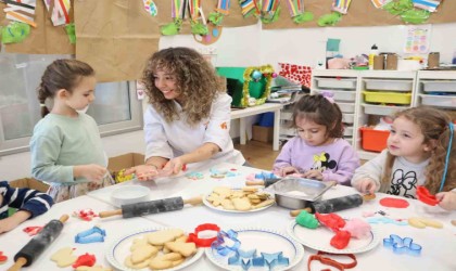 Minik şeflerden ‘yılbaşı kurabiyeleri