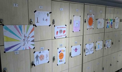 Minik sporculardan idman yaptıkları salonda resim sergisi