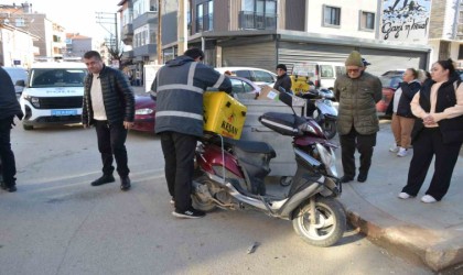 Motosiklet ile otomobil çarpıştı: 1 yaralı