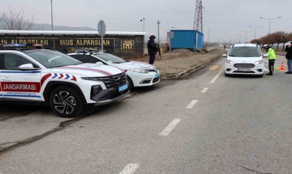 Muşta kış lastiği denetimleri sıkılaştırıldı