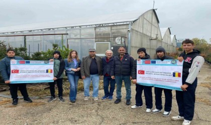 Ödemişin liseli gençleri Türkiyeyi Romanyada temsil etti