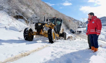 Ortahisarda karla mücadele çalışmalarını Başkan Kaya yerinde inceledi