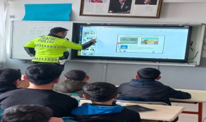 Ortaokul öğrencilerine trafik ve güvenlik eğitimi verildi