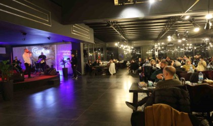 Özgün müziğin ustası Seydi unutulmaz bir gece yaşattı