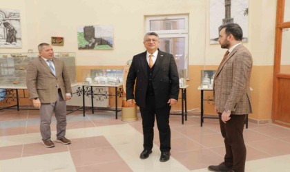 Rektör Kızıltoprak, Emet MYOnun faaliyetleri, hedefleri ve çalışmaları hakkında bilgilendirildi