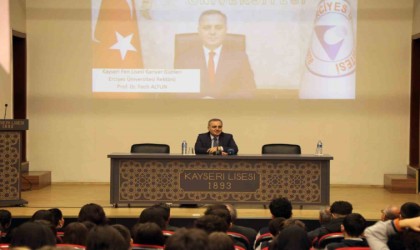Rektör Prof. Dr. Altun, Kayseri Lisesi öğrencileri ile buluştu