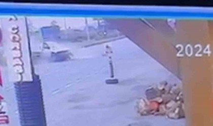 Rizede otomobilin kamyonetle çarpıştığı kazada 3 kişi yaralandı