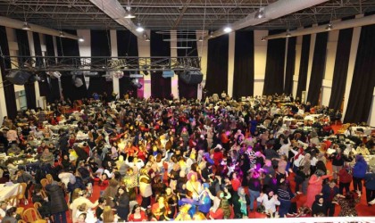 Şehzadeler kadınları Yeni Yıl Kadınlar Matinesinde gönüllerince eğlendi