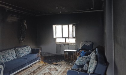 Siirtte çıkan yangında bir ev kül oldu