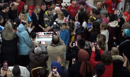 Silivride engelli çocuklar için yılbaşı partisi düzenlendi