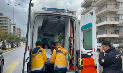 Sinir krizi geçiren kadın mahalleyi ayağa kaldırdı