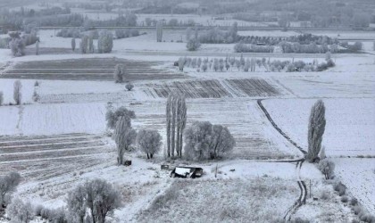 Sivasta Sibirya soğukları, eksi 15 derece ile doğa sanata dönüştü