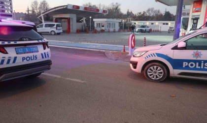 Soygun için girdi, kaçmak isterken polise ateş açınca vuruldu