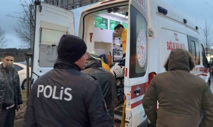 Sultangazide hafif ticari araç ile motosiklet çarpıştı: 1 yaralı