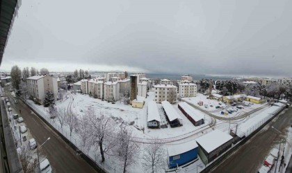 Tatvanda kar yağışı başladı